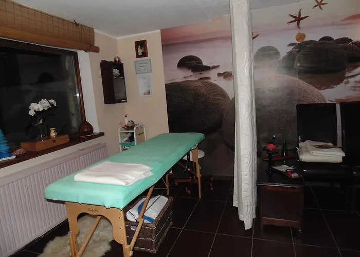 Goscinne Az Somatic *